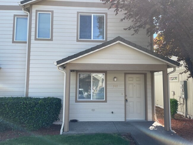 Beautiful 2 Bedroom 1.5 Bath Townhome Loca... - Beautiful 2 Bedroom 1.5 Bath Townhome Loca...
