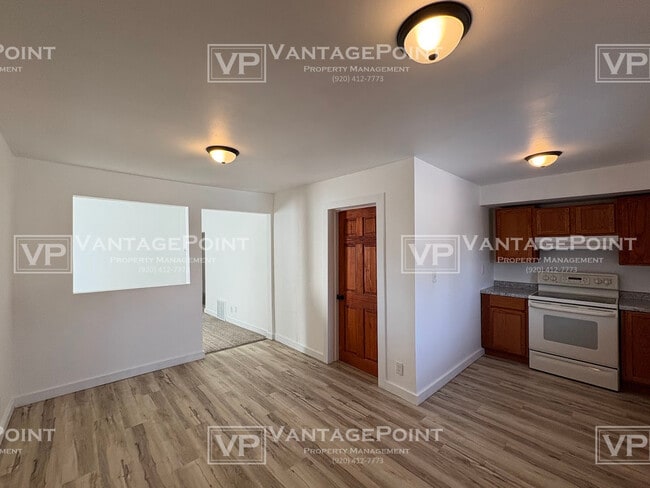 Photo - 2106 Thomas St