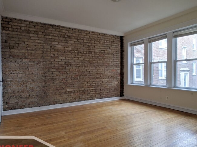 Photo - 3042 W Wellington Ave Unit 2