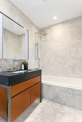 Photo - 75 Wall St Unidad 29I