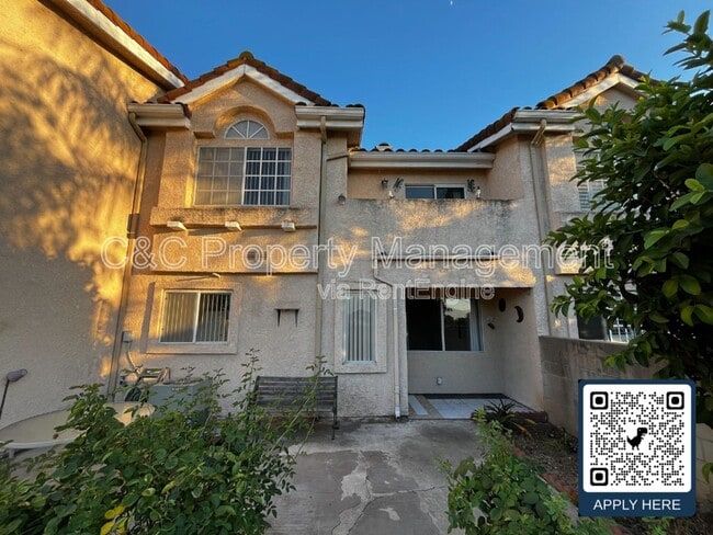 Photo - 556 N 5th St Apartment Unit B