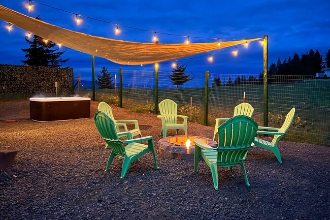 Photo - 3 Bedroom 2.5 Bathroom House In Cle Elum With Great Amenities and Sweeping Views