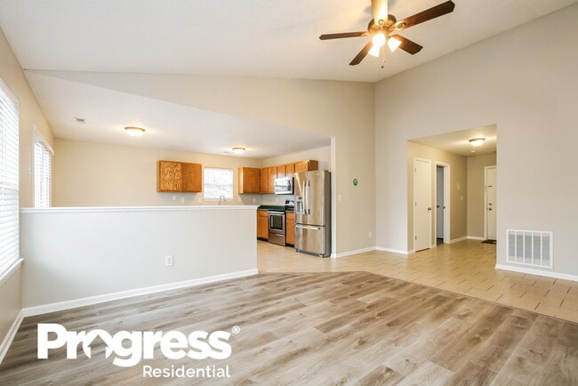 9796 Thomas Ln