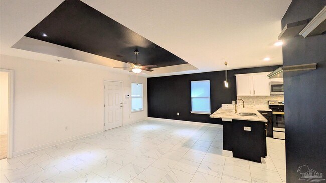 Photo - 151 Calvert Oaks Dr