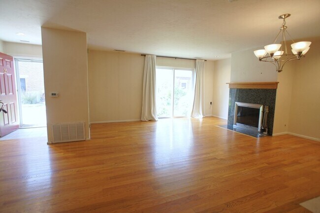 Photo - 152 Quincy Shore Dr