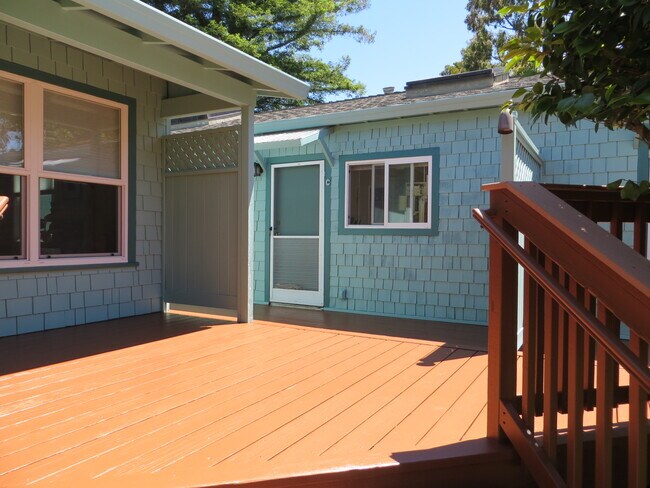 Entry to unit C - 130 Market St Unit C