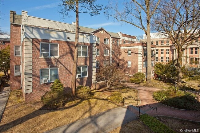 Photo - 766 Palmer Rd Unidad 2F