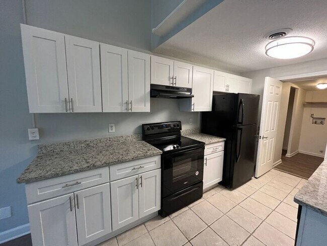 Photo - 1320 Ely Rd Unit B