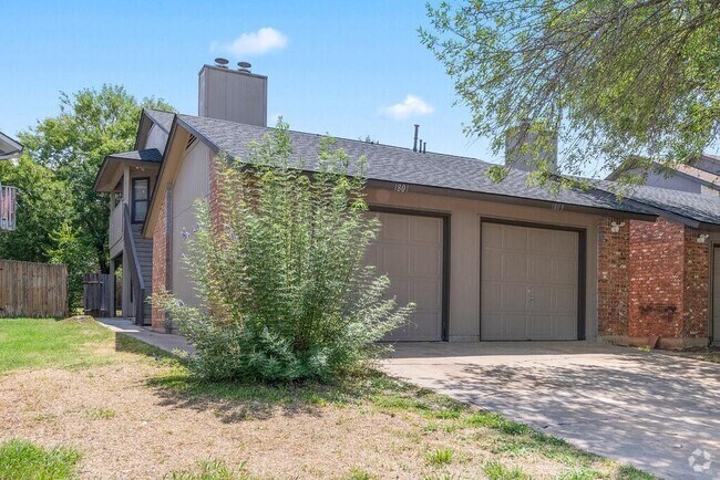 Building Photo - 1801 Rawhide Dr Rental