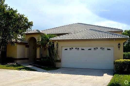Building Photo - 5311 NW 44th Ave Rental