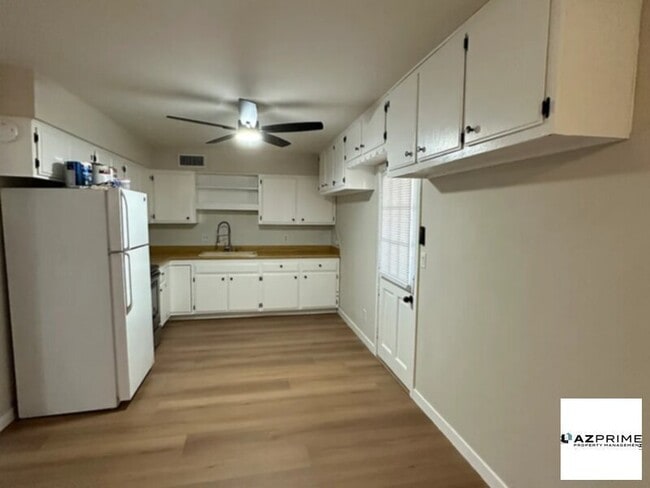 Photo - 740 Bullhead Pkwy