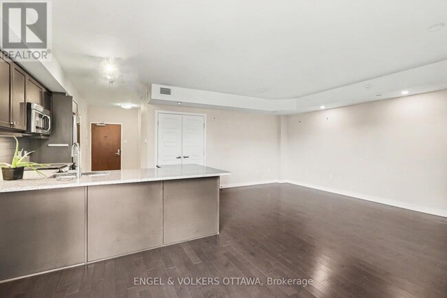 Photo - 316 Bruyère St Unit 418