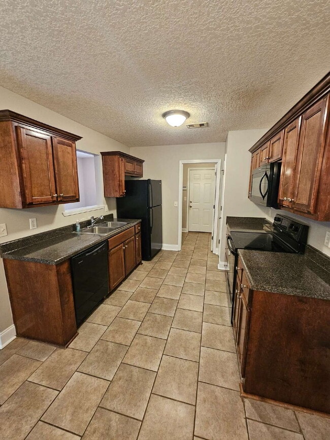 Photo - Home in Ludowici for rent with large fenced yard.