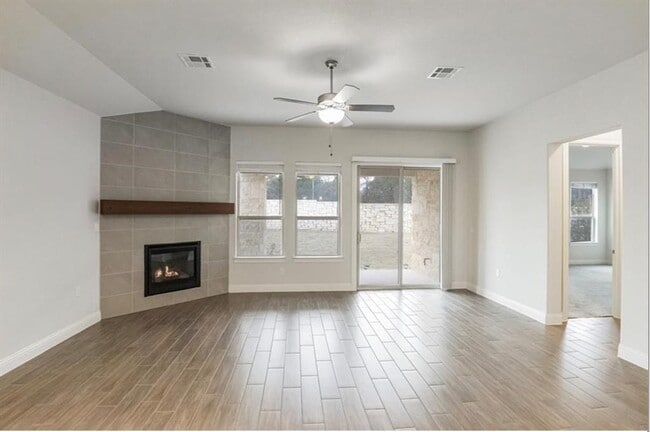 Photo - 218 Gulfton St