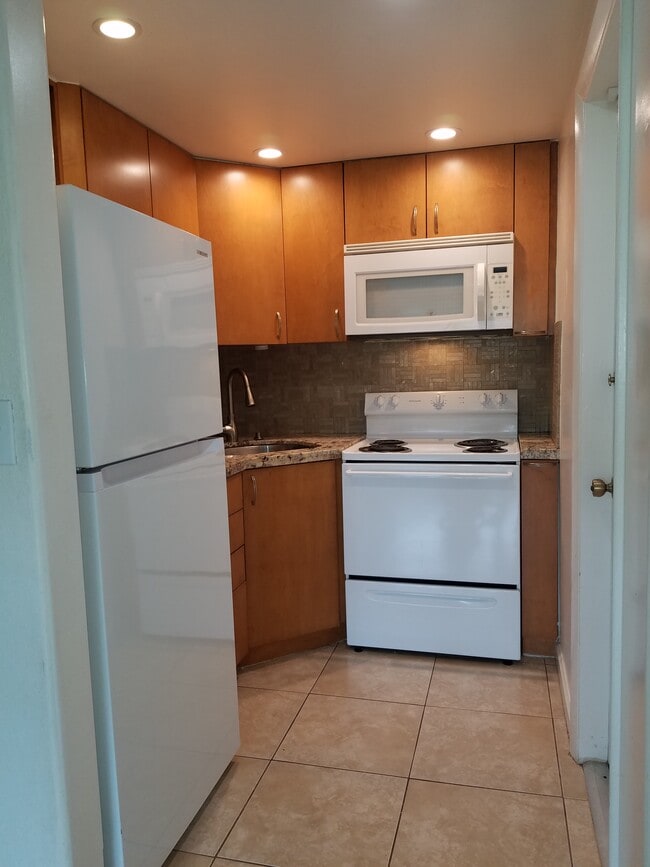 Photo - 280 S Cypress Rd Unit GeorgenArms12