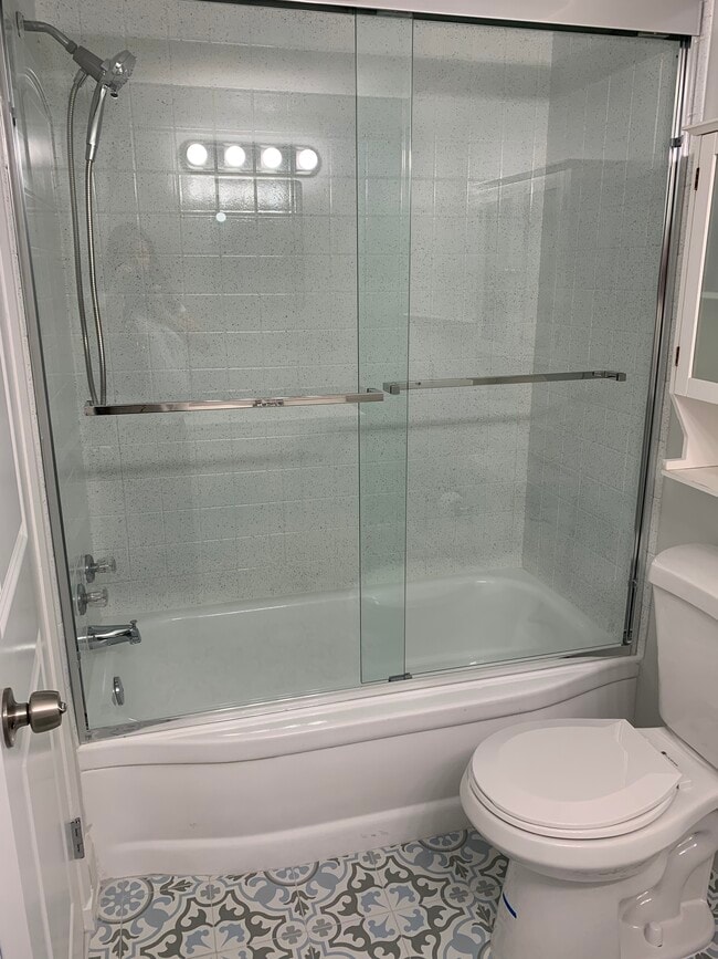 Photo - 15 S Golfview Rd Unit 201