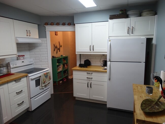 Photo - Main Floor Unit With Lots of Space and Charm Unit 1