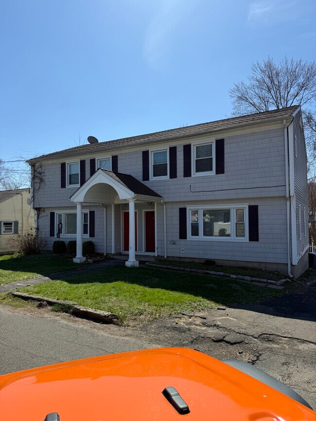 Photo - 8 Miles Ave Unidad 8 Miles Ave