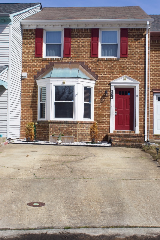 Photo - 202 Stonehall Ct