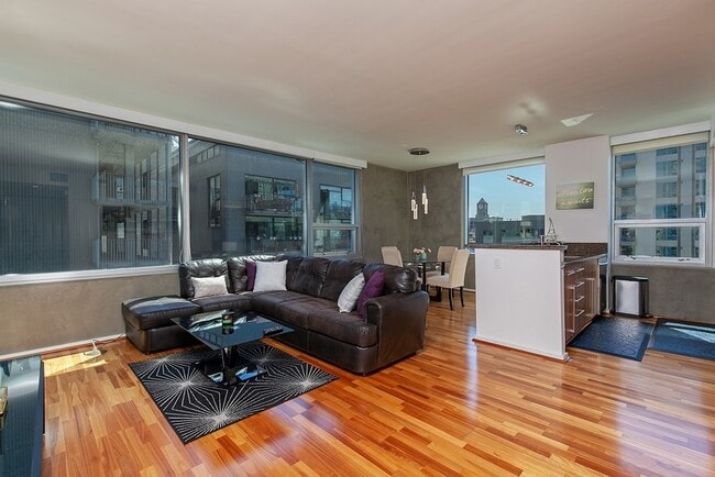 Photo - 321 Tenth Ave Unidad 807