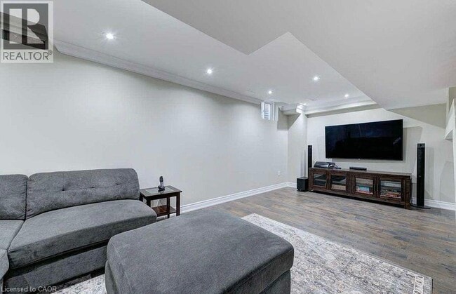 Photo - 131 Spring Creek Dr