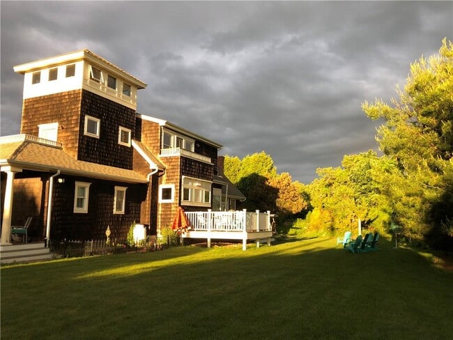 Photo - 15 Seabreeze Terrace