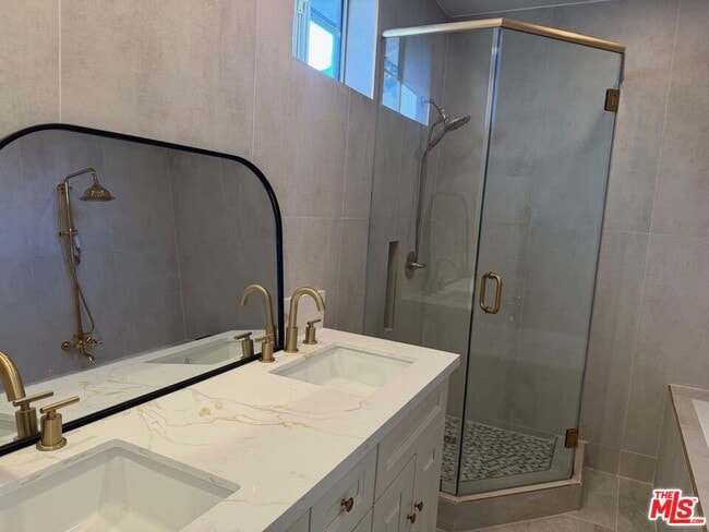 Photo - 1222 N Virgil Ave