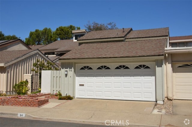 Building Photo - 64 Oak Tree Ln Rental