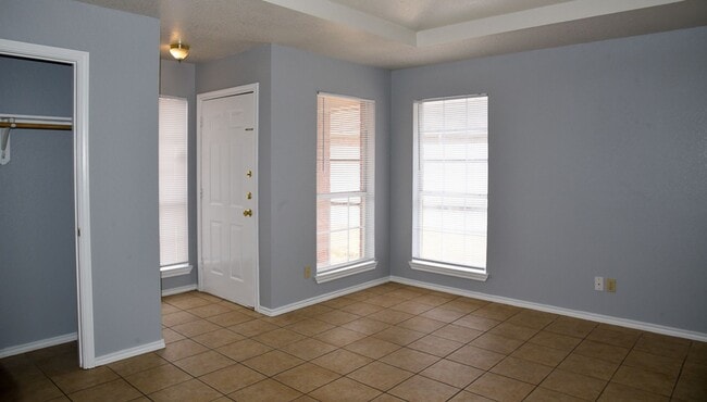 Photo - Spacious 3 Bedroom 2 Bath duplex Decatur TX