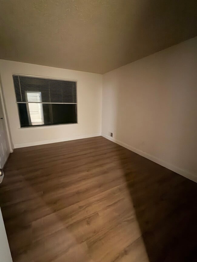 Photo - 127 Irving Pl