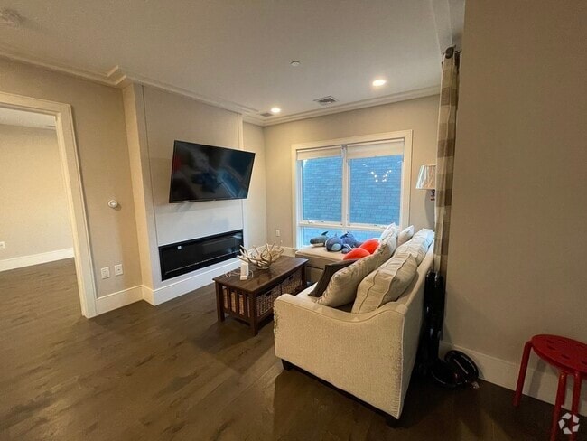 Building Photo - 214 Market St Unit 301 Rental