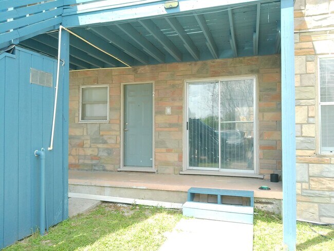 Photo - 829 Indiana Ave