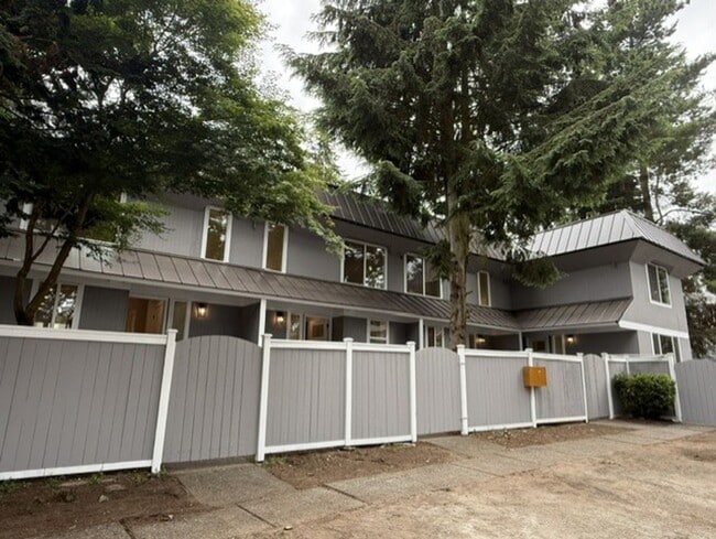 Building Photo - 7900 236th St SW Unit #2