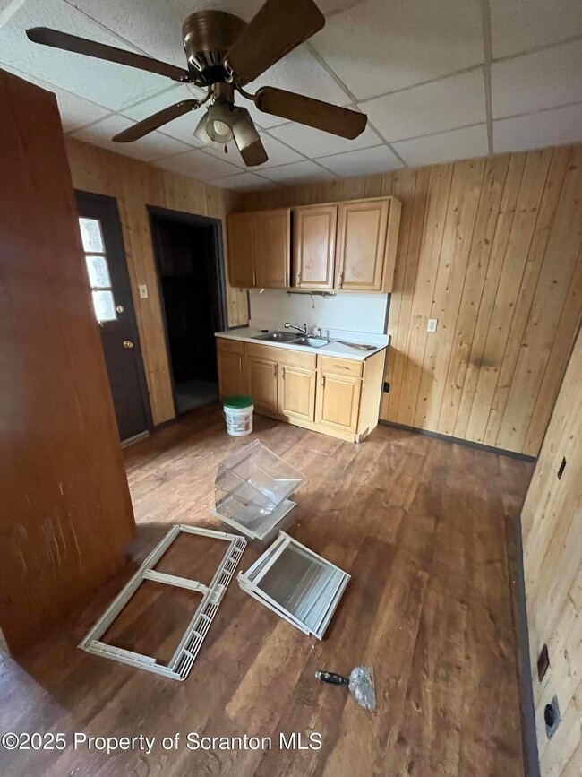 Photo - 219 Ash St