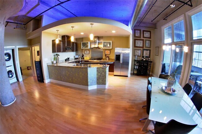 Photo - 4100 Forest Park Ave Unit 419