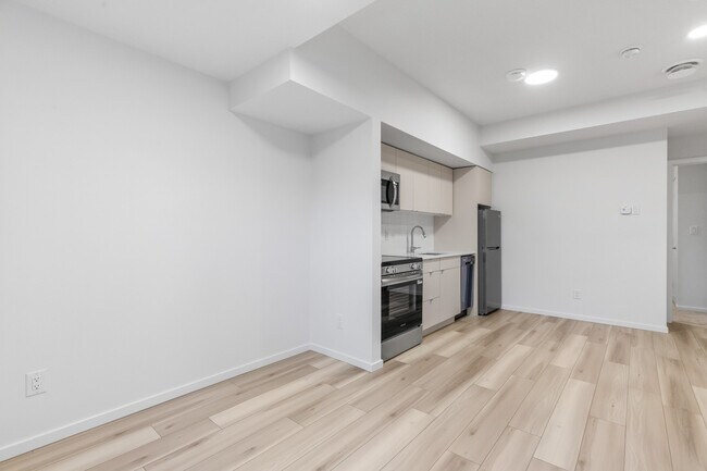 Photo - 11440-11487 87 St NW Unit BSMT 3