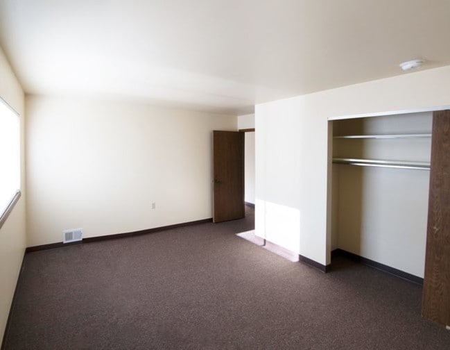 Photo - Cayuga Village Senior