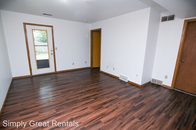 Photo - 3 br, 3 bath House - 2931 King James Way