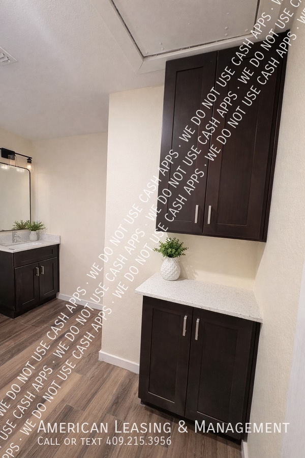 Photo - 915 Kiln Ave