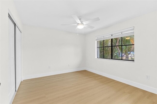 Photo - 5629 Taft St Unit 5629