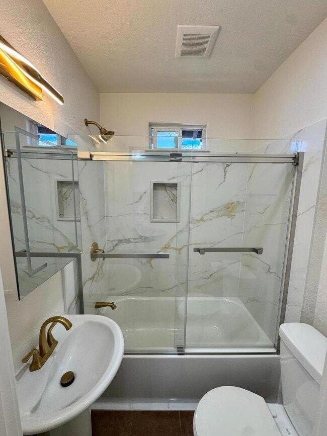 Photo - 961 S 7th St