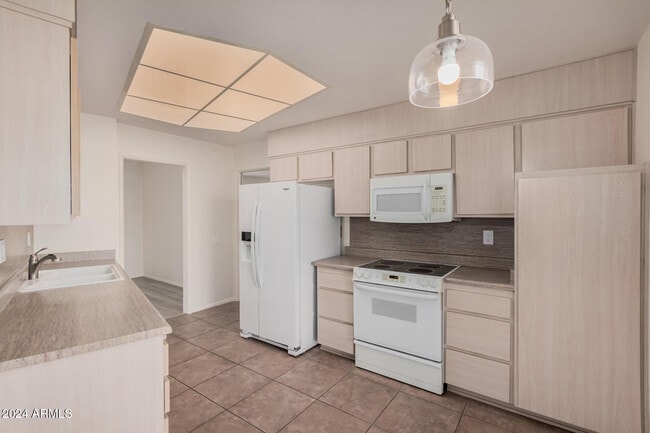 Photo - 10641 W Boswell Blvd