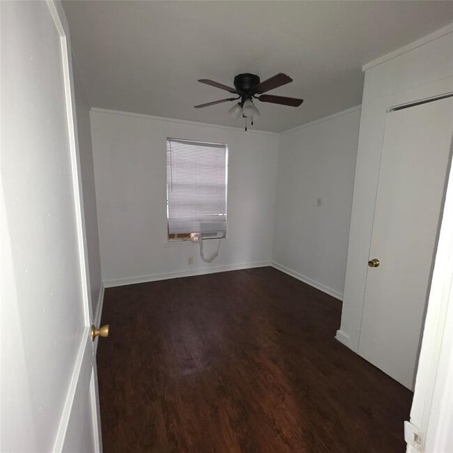 Photo - 100 N 1st St