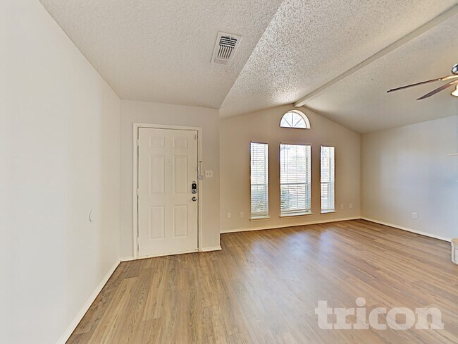 Photo - 714 Charles City Dr