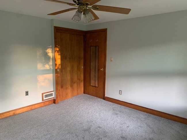 Photo - 239 Grove St