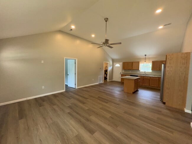 Open floor plan - 306 Silver Run Rd