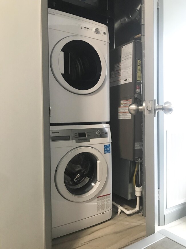 Photo - 258 Sunview St