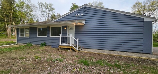 Photo - 1412 Hanshaw Rd