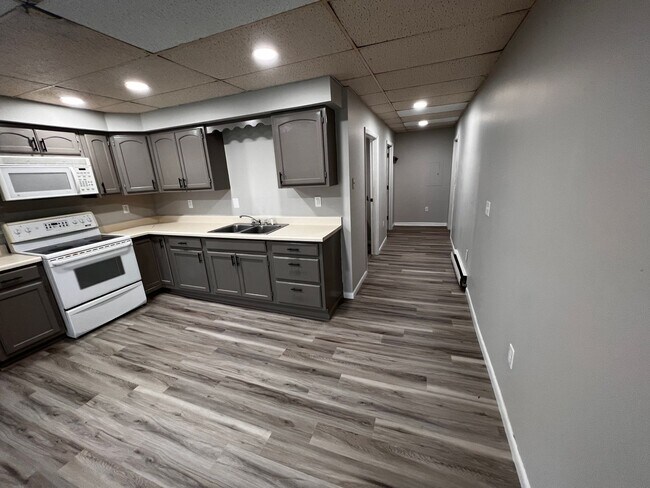 Photo - 83 E Main St Unit 83 E Main Apt 2B