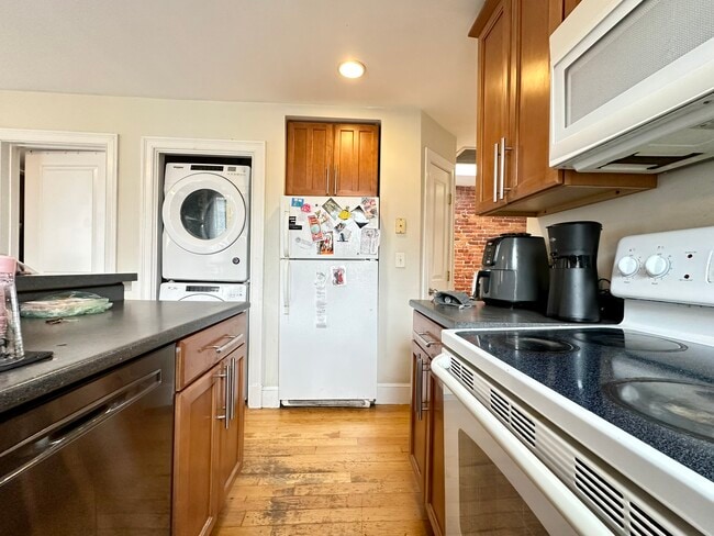 Photo - 834 Huntington Ave Unit 3